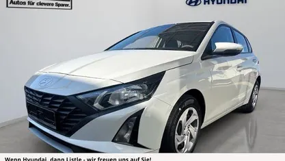 Atlas white Gebraucht 2024 Hyundai i20 Select Limousine | 16.785 € (Guter Preis)
