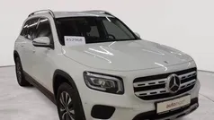 Mercedes GLB220