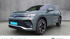 Grün Gebraucht 2024 VW Tiguan R-line SUV | 48.980 € (Superpreis)