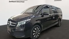 Obsidianschwarz metallic Gebraucht 2023 Mercedes V300 Van / Kleinbus | 58.429 € (Superpreis)