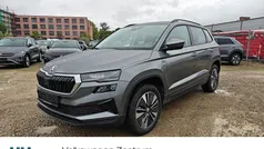 Gebraucht 2024 Skoda Karoq Selection SUV | 31.980 € (Fairer Preis)