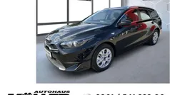 Schwarz Gebraucht 2023 Kia Ceed Sportswagon Comfort Kombi | 27.889 € (Fairer Preis)