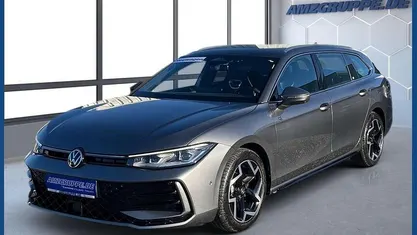 Gebraucht 2025 VW Passat R-line Kombi | 46.950 € (Superpreis)