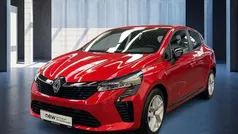 Rot Gebraucht 2024 Renault Clio V Evolution Limousine | 15.890 € (Fairer Preis)