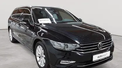 Gebraucht VW Passat Business 200 PS (147 kW) 2021 Deep black perleffekt Kombi