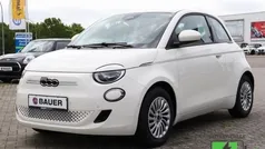 Gebraucht 2024 Fiat 500e Limousine | 26.900 € (Teuer)