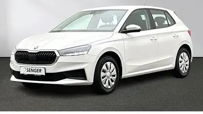 Begagnad Skoda Fabia Active 65 HK (47 kW) 2023 Vit Halvkombi