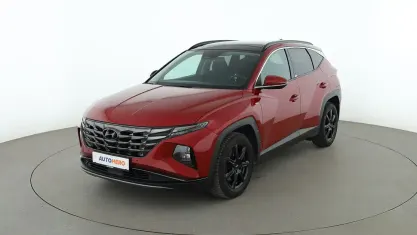 Gebraucht Hyundai Tucson Trend 136 PS (100 kW) 2021 Rot SUV