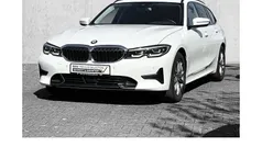 Weiß Gebraucht 2022 BMW 318 Sport Line Kombi | 22.980 € (Guter Preis)