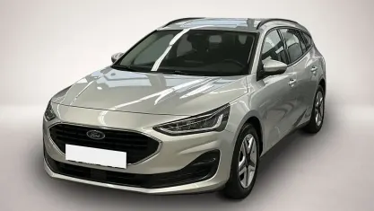Gebraucht Ford Focus Cool & Connect 120 PS (88 kW) 2022 Silber