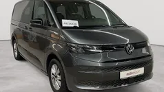 Indiumgrau metallic Gebraucht 2023 VW Multivan Van | 42.090 € (Guter Preis)