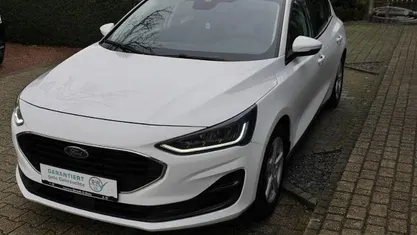 Gebraucht 2022 Ford Focus Cool & Connect Limousine | 16.690 € (Fairer Preis)