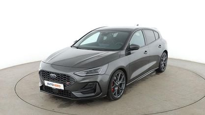 Używany Ford Focus ST 280 KM (205 kW) 2022 Szary Sedan/Limuzyna