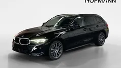 Schwarz uni Neu 2025 BMW 330e Comfort Edition Kombi | 58.345 € (Guter Preis)