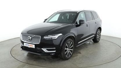 Käytetty Volvo XC90 Plus 235 HP (172 kW) 2023 Musta Katumaasturi
