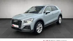 Pfeilgrau perleffekt Gebraucht 2024 Audi Q2 Ambiente SUV | 29.990 € (Fairer Preis)