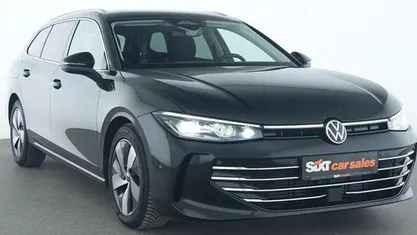 Gebraucht VW Passat Elegance 150 PS (110 kW) 2025 Schwarz Kombi