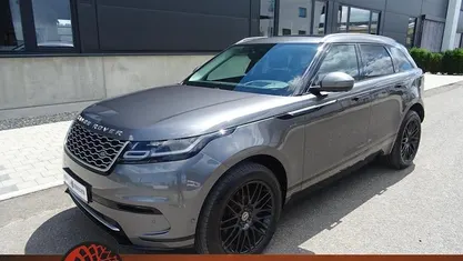 Grau Gebraucht 2018 Land Rover Range Rover Velar HSE SUV | 33.990 €