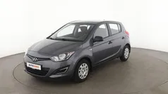 Grau Gebraucht 2015 Hyundai i20 Classic Limousine | 6.770 € (Fairer Preis)
