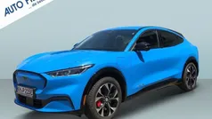 Grabber blue metallic Gebraucht 2022 Ford Mustang Mach-E SUV | 29.850 € (Superpreis)