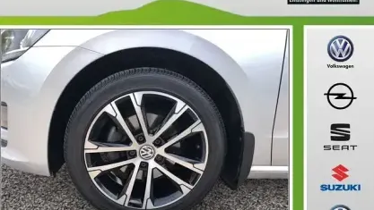 Używany VW Golf VII Comfortline 125 KM (91 kW) 2016 Srebrny Sedan/Limuzyna