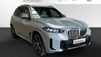 Gebraucht BMW X5 M Sport 489 PS (359 kW) 2025 Brooklyn grau metallic SUV