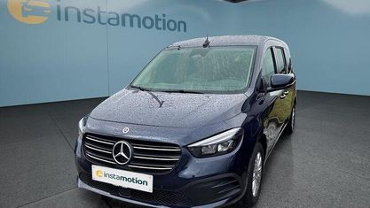 Gebraucht Mercedes T180 131 PS (96 kW) 2025 Blau Van / Kleinbus
