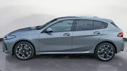 Neu BMW 116 M Sport 122 PS (89 kW) 2026 Grau Kleinwagen