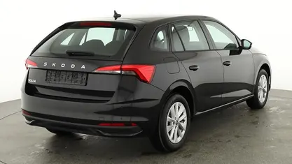 Gebraucht Skoda Scala Essence 95 PS (69 kW) 2025 Kleinwagen