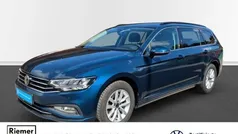Blau Gebraucht 2023 VW Passat Business Kombi | 28.475 € (Fairer Preis)