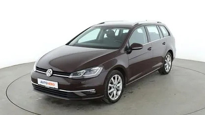 Rot Gebraucht 2018 VW Golf VII Highline Kombi | 15.630 € (Fairer Preis)
