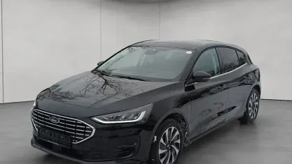 Neu Ford Focus Titanium 155 PS (114 kW) 2025 Schwarz Limousine