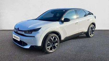 Weiß Gebraucht 2025 Citroën C4 PureTech Limousine | 21.490 € (Fairer Preis)