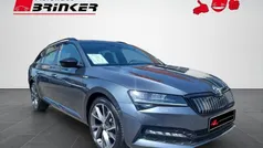 Grau Gebraucht 2021 Skoda Superb SportLine Kombi | 26.930 €