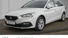 Weiß Gebraucht 2022 Seat Leon ST Style Kombi | 21.980 € (Fairer Preis)