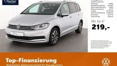 Silber Gebraucht 2022 VW Touran Active Van / Kleinbus | 23.940 € (Fairer Preis)