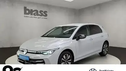 Gebraucht VW Golf VIII 150 PS (110 kW) 2025 Oryxweiß perlmutteffekt Limousine