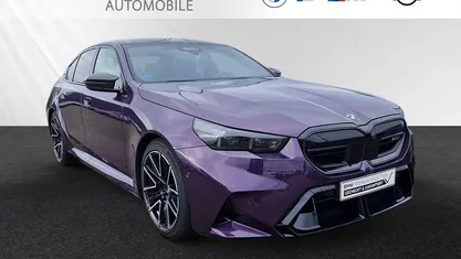Gebraucht BMW M5 Performance 727 PS (534 kW) 2025 Sonderlackierung daytonaviolett Limousine