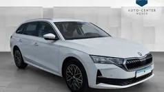 Weiß Gebraucht 2024 Skoda Octavia Selection Kombi | 34.440 € (Fairer Preis)