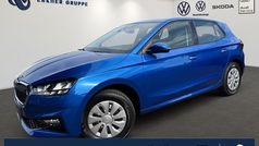 Blau Neu 2025 Skoda Fabia Essence Limousine | 21.760 € (Fairer Preis)
