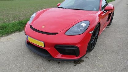 Begagnad Porsche Boxster 420 HK (308 kW) 2021 Röd Cab