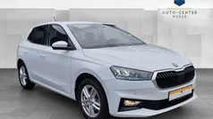Weiß Gebraucht 2023 Skoda Fabia Style Limousine | 18.990 € (Fairer Preis)