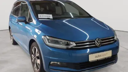 Gebraucht VW Touran Highline 150 PS (110 kW) 2021 Caribbean blue metallic Van / Kleinbus