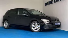 Schwarz (metallic) Gebraucht 2021 VW Golf VIII Life Limousine | 18.880 € (Fairer Preis)