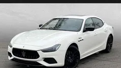 Weiß Gebraucht 2023 Maserati Ghibli Coupé | 79.999 € (Superpreis)