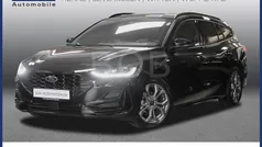 Schwarz Gebraucht 2024 Ford Focus ST-Line Limousine | 23.888 € (Superpreis)