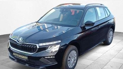 Uusi Skoda Kamiq Essence 95 HP (69 kW) 2025 Musta Katumaasturi