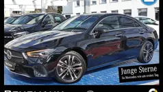 Metalliclack kosmosschwarz Gebraucht 2024 Mercedes CLA180 Limousine | 32.890 € (Fairer Preis)
