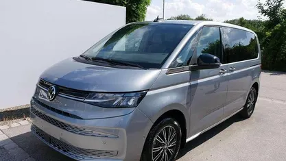 Monosilber metallic Neu 2025 VW Multivan Life Van | 54.890 € (Superpreis)