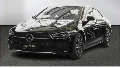 Gebraucht Mercedes CLA200 163 PS (119 kW) 2025 Unilack nachtschwarz Coupé